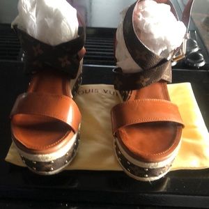 LV fake sandals
